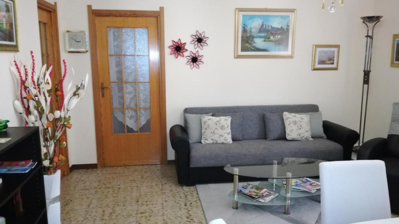 Mosas Apartment *